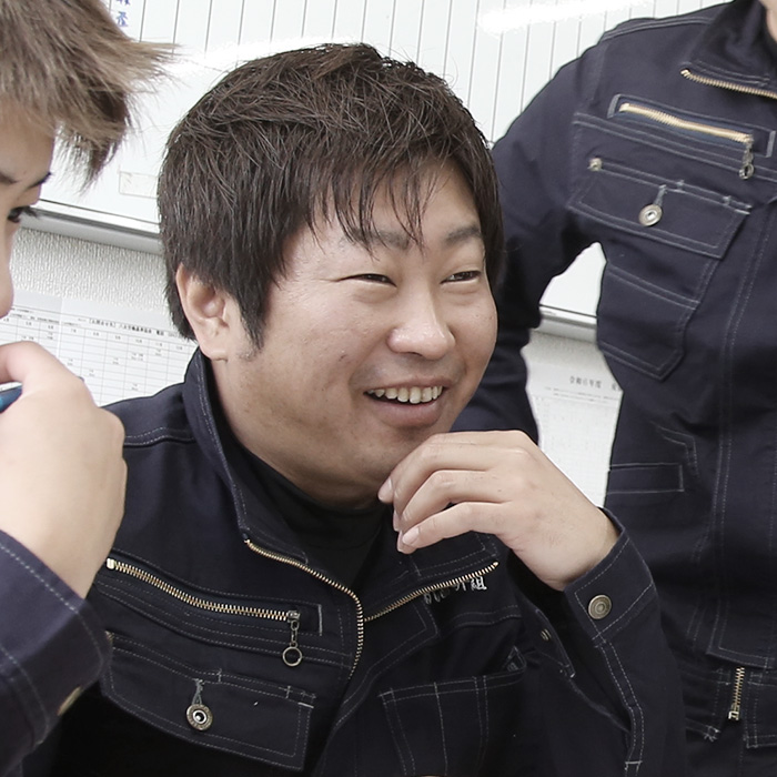 プロフィール